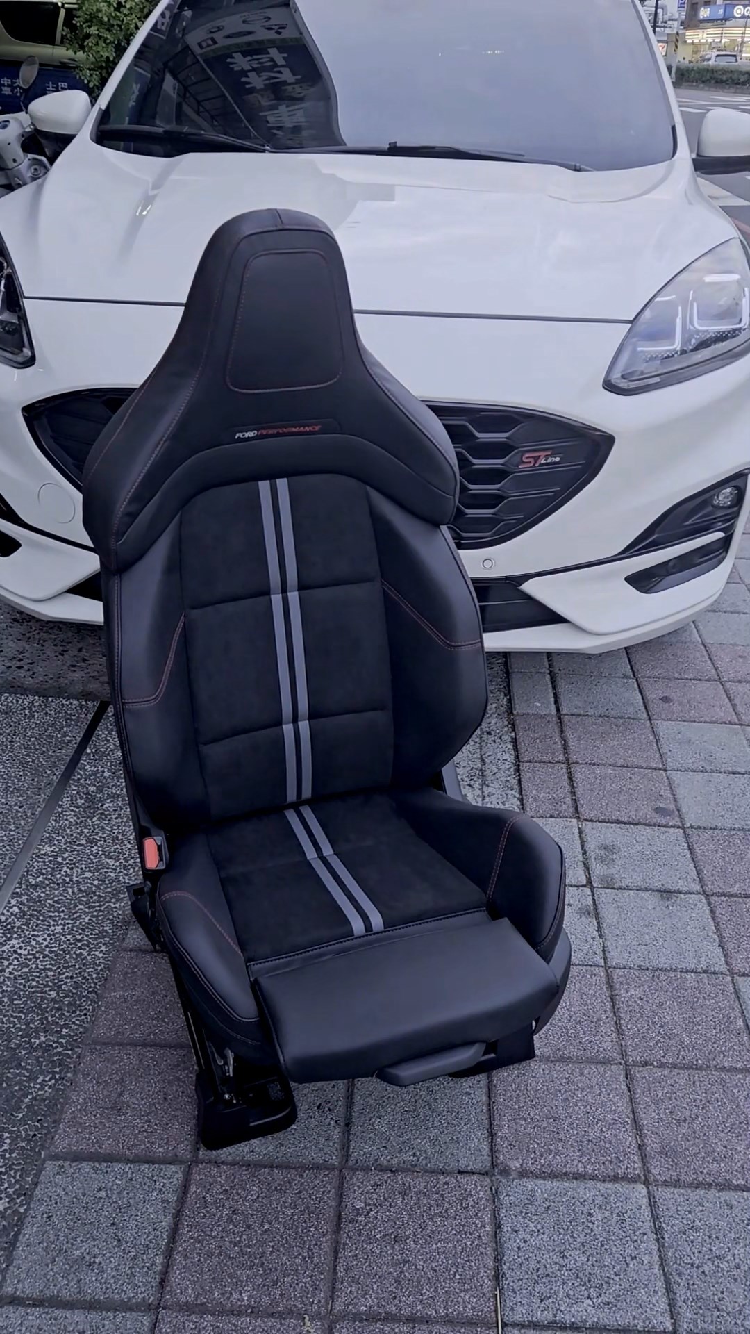 KUGA MK3 升級 ST 賽車椅2張5.jpg