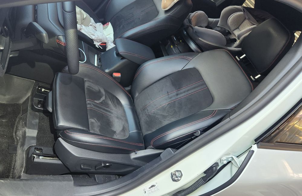 2025-10-09 14.04.53.jpg