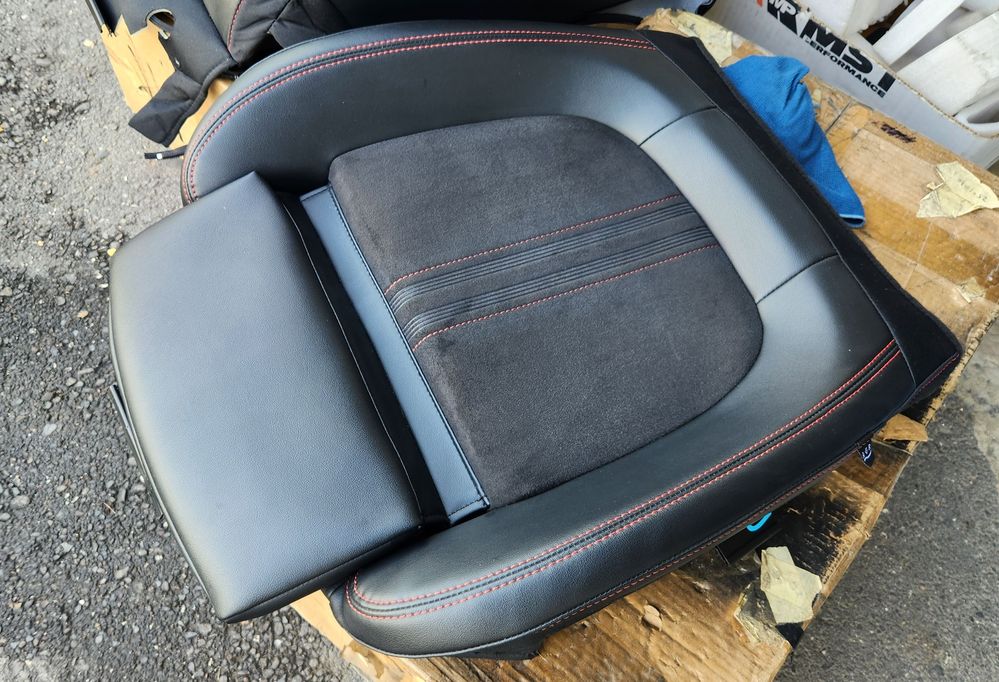 2025-10-12 15.02.25.jpg